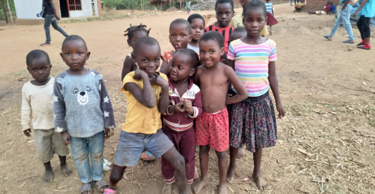 Kerstcadeautjes voor schoolkinderen in Malawi