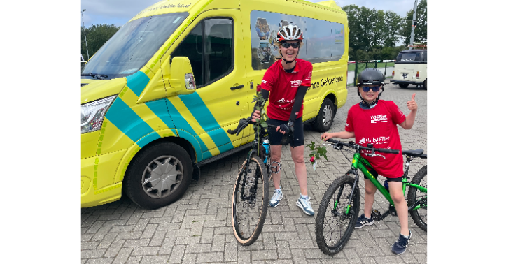 Wij fietsen voor stichting Wensambulance: doneer jij ook?