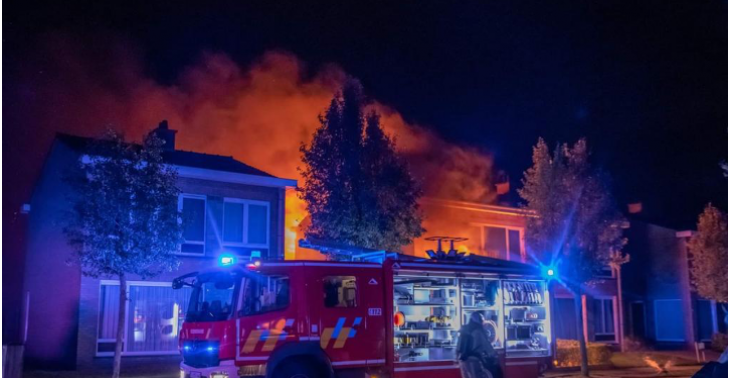 Een volledig leven in as opgegaan in 30 minuten