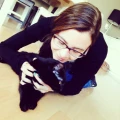 kato op de vloer