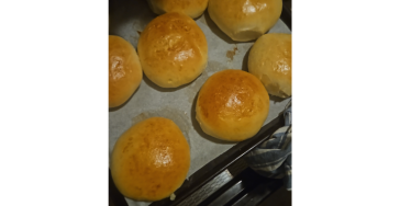 Daklozen helpen met eten