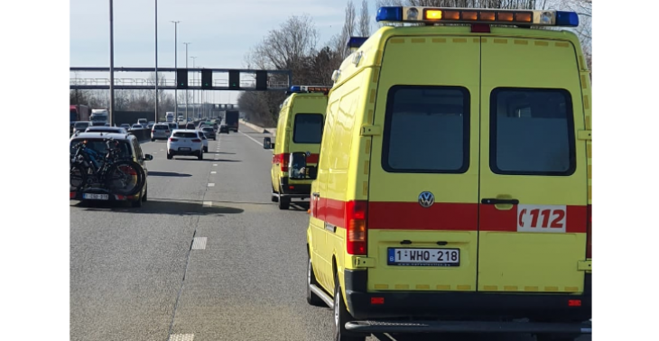 Ambulances for Ukraine / Ziekenwagens voor Oekraïne