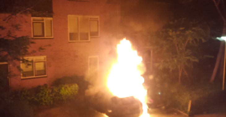 Incident  uitgebrande auto