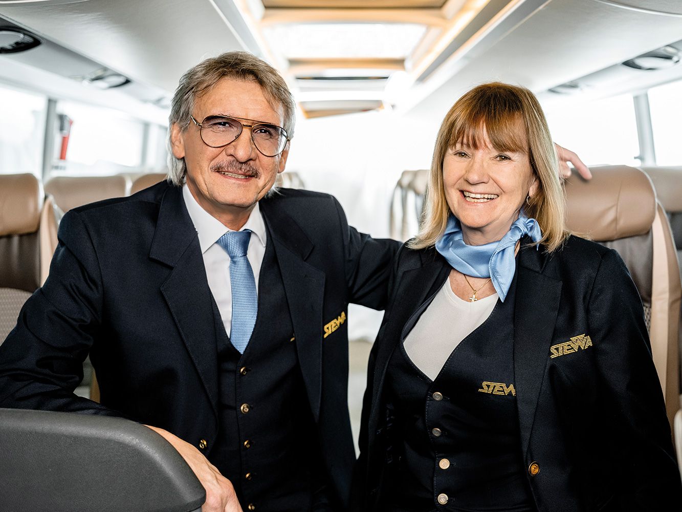 Es begleiten Sie Joachim und Monika Metz