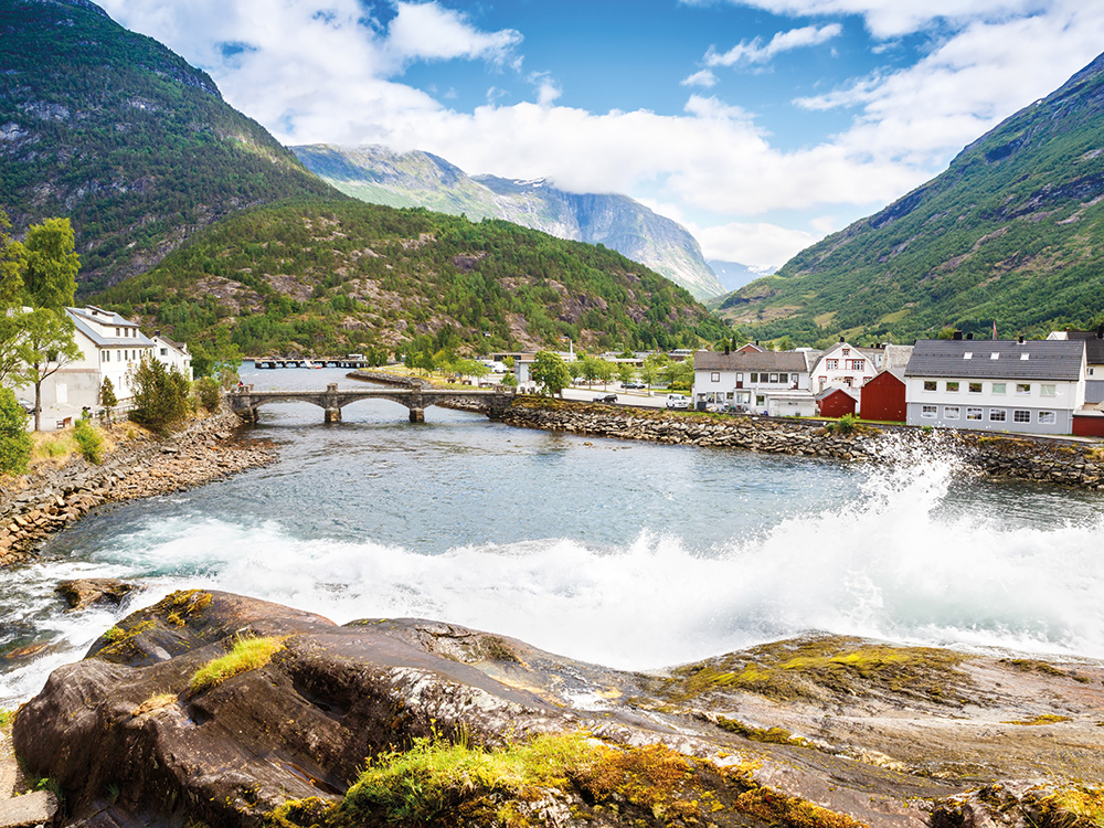 Norwegen und Geirangerfjord mit COSTA FAVOLOSA-1