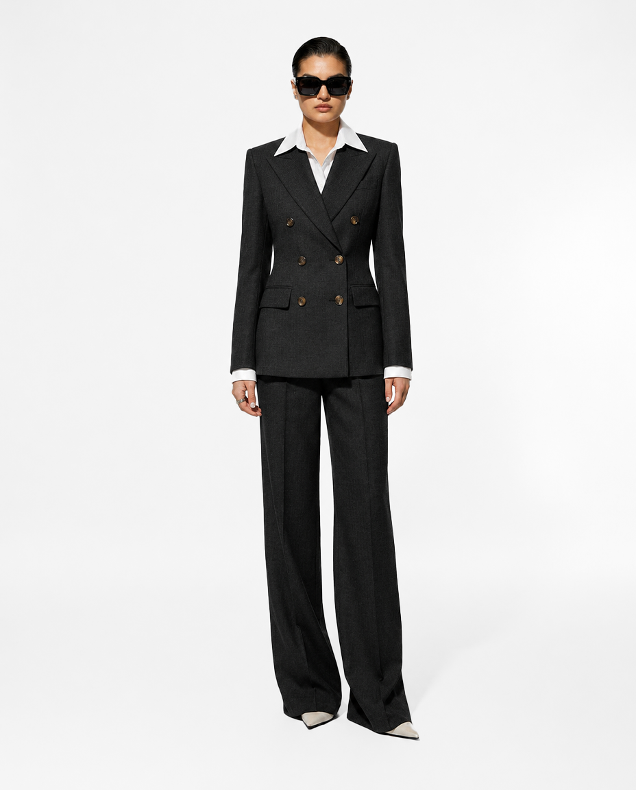 6 Button RSVP Suit