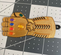 Infinity Gauntlet Keychain 3D model