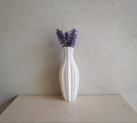 Thiny vase 3D model