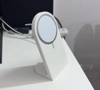Iphone Magsafe stand 3D model