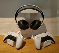 PS5 Dual controller and headset stand 3D model