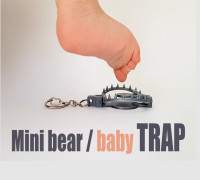Mini bear trap keychain 3D model