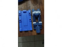 Yet ANOTHER Machine Vise - clampable base with helping hand 3D model