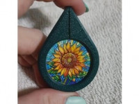 Medallion Holder Keychain 3D model