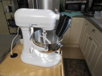 Funnel attachment for a Kitchen Aid stand mixer 3D model