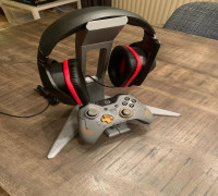 Headset+controller Stand 3D model