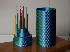 Customizable Colored Pencil Holder 3D model