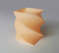 Simple Twisted Vase 1 3D model