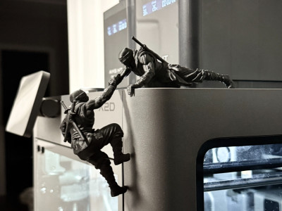 Climbing Ledge Ninjas! 3D model