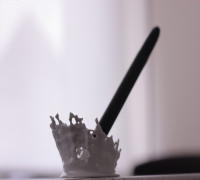 Splashing Pen holder 3D model