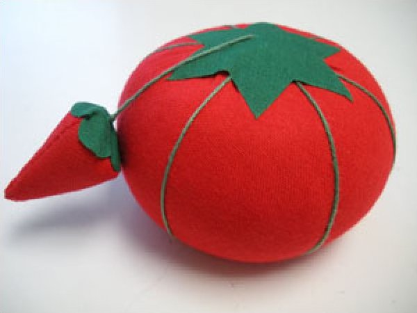 How to Make a Tomato Pin Cushion