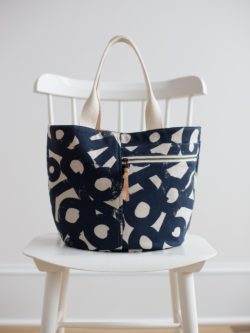 Noodlehead Crescent Tote