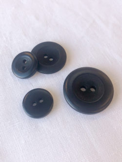 Wide Rim Corozo Buttons - Black