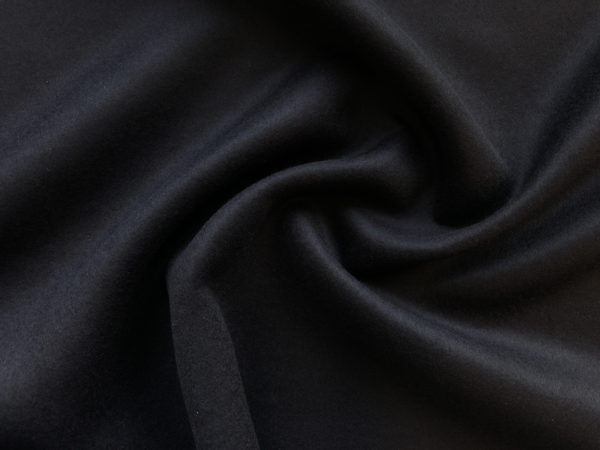 St John - Lambswool/Viscose - Black