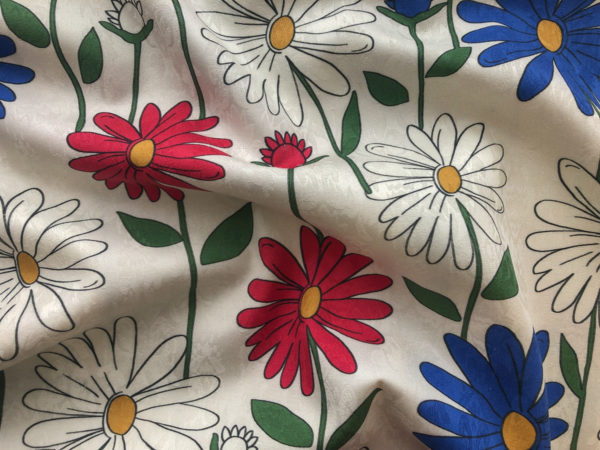 Italian Designer Cotton/Spandex Jacquard – Daisies – White