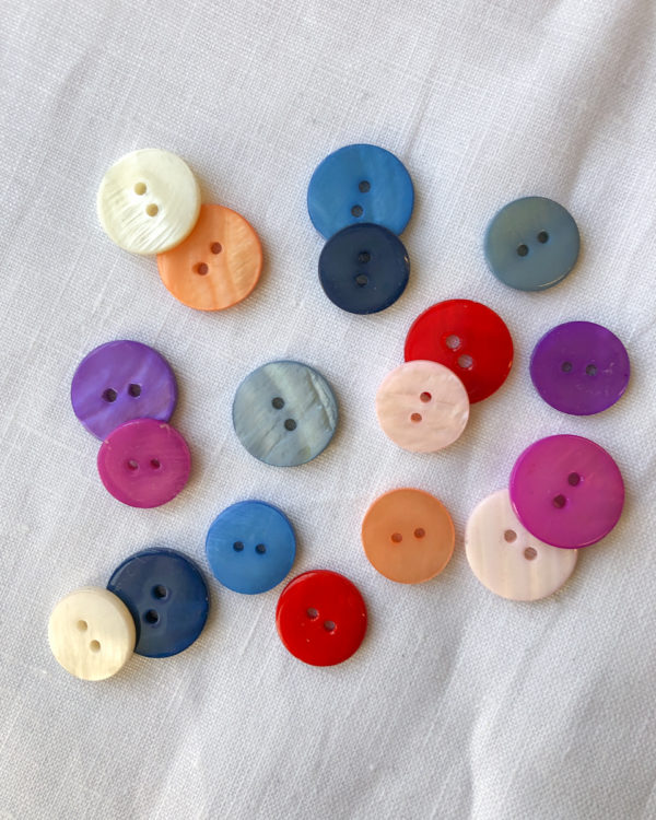 River Shell Buttons