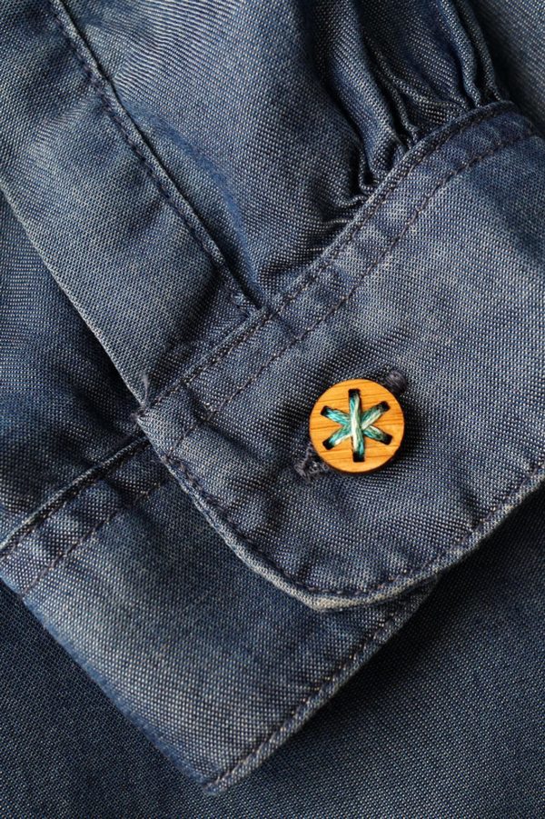 Arrow Mountain Bamboo Button - Asterisk