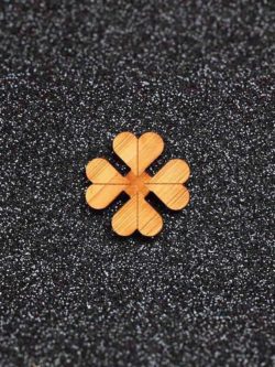 Arrow Mountain Bamboo Button - Clover