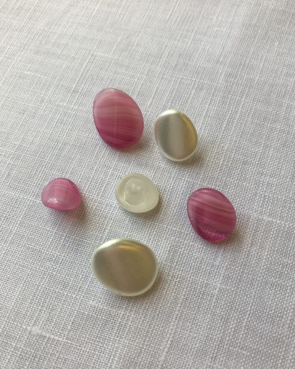 Oval Glass Buttons