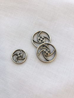 Metal Celtic Knot Button - 20mm