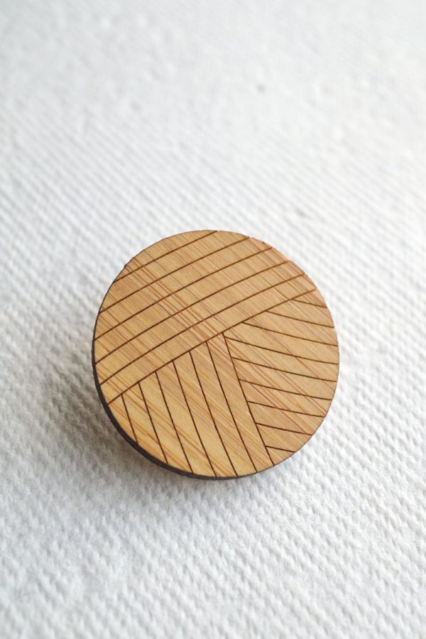 Arrow Mountain Bamboo Button - Small Yarn Ball