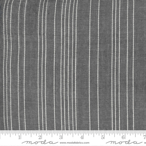 Quilting Cotton - Low Volume - Veriegated Stripe - Silver