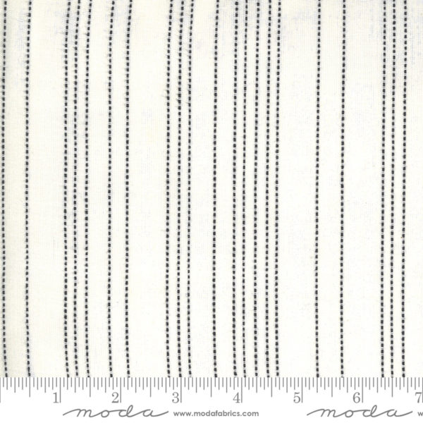 Quilting Cotton - Low Volume - Veriegated Stripe - Ivory