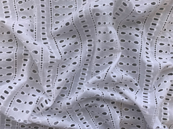 Amour Vert - Organic Cotton Eyelet - Circles