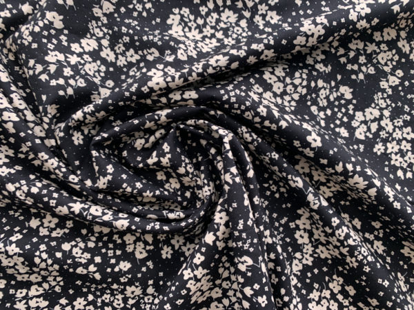 Cotton Poplin - Moody Floral - Black