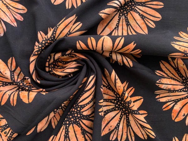 Rayon Batiks by Mirah – Bold Daisies – Persimmon