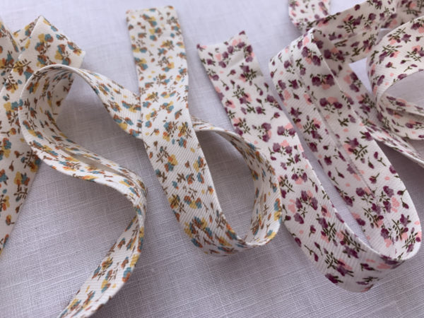 Organic Cotton Bias Tape - Dainty Floral - 20mm