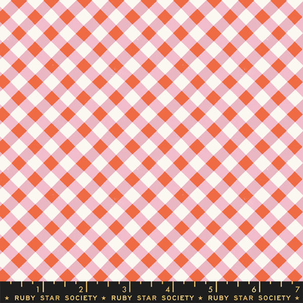 Quilting Cotton - Food Group – Wiggly Gingham – Kiss