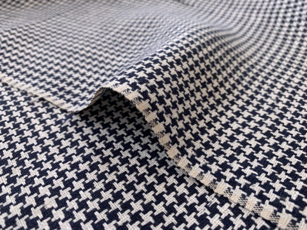 Yarn Dyed Linen - Houndstooth - Black/White