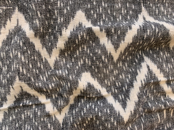 Handwoven Heavyweight Cotton Ikat - Zig Zag - Black/White