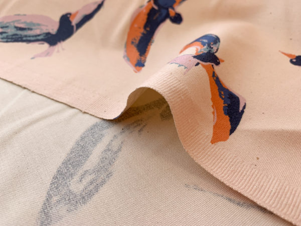 Organic Cotton Canvas – Flying Birds – Pink