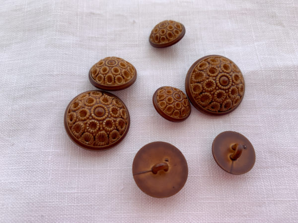 Plastic Intaglio Dome Button