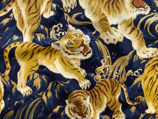 Quilting Cotton - Hyakka Ryoran - Metallic Tigers & Waves