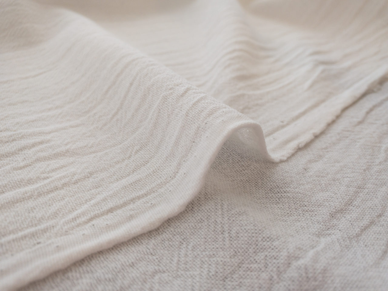 Calcutta Cotton Gauze White Stonemountain & Daughter Fabrics