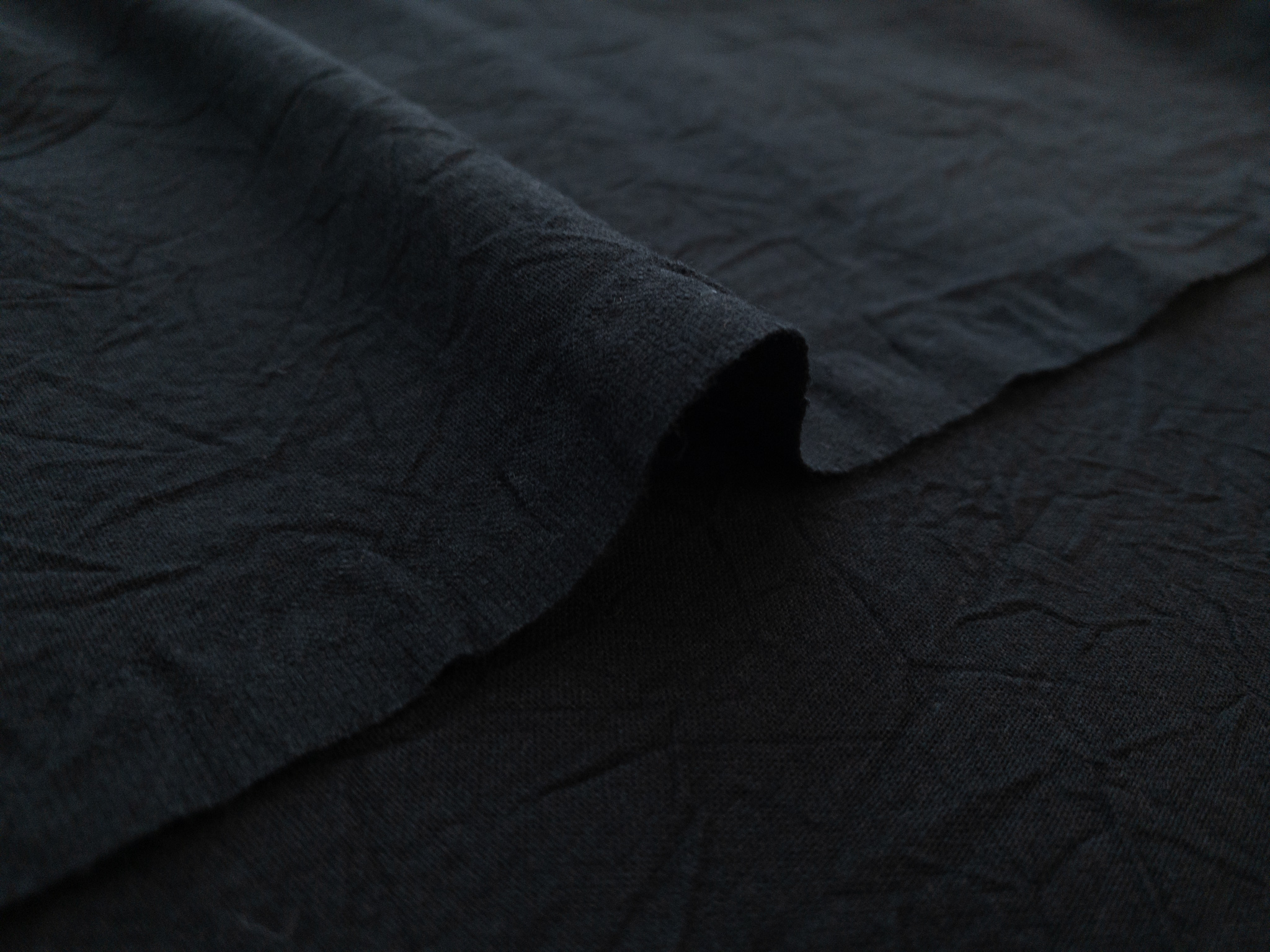 Japanese Crinkled Cotton Sheeting – Black - Stonemountain & Daughter Fabrics