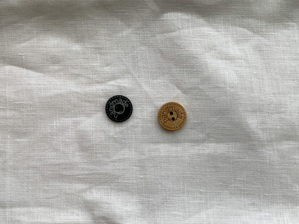 "Handmade" Button - 15mm