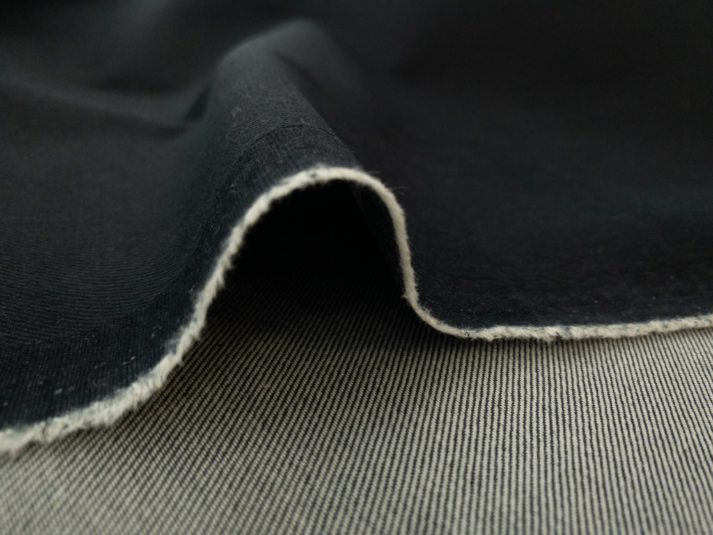 Denim Jeans Plain Coated Fabric, For Garment at best price in New Delhi |  ID: 25536149691